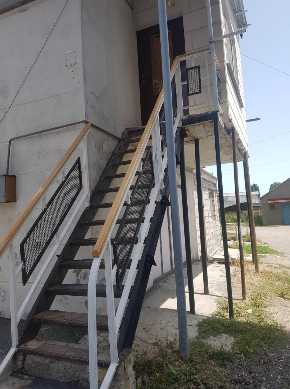 Dream House & Hostel Sevan Exterior foto